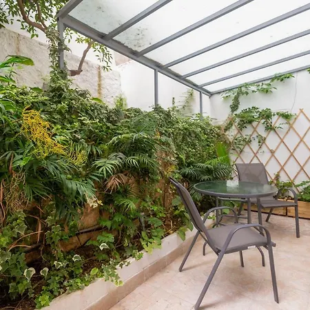 A Newly Fully Renovated Apartment Athens